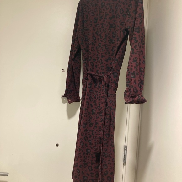 Leopard Print Long Sleeve Dress - Picture 5 of 7